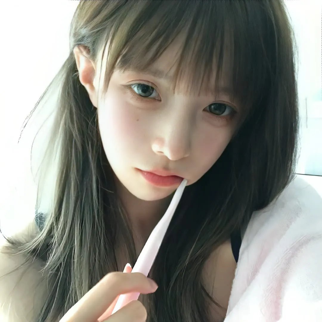 燕子与鹦鹉